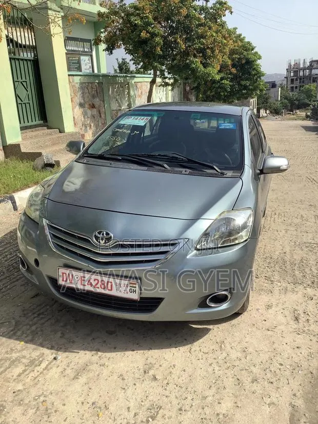 Toyota Vios 2010 Green · Photo 1