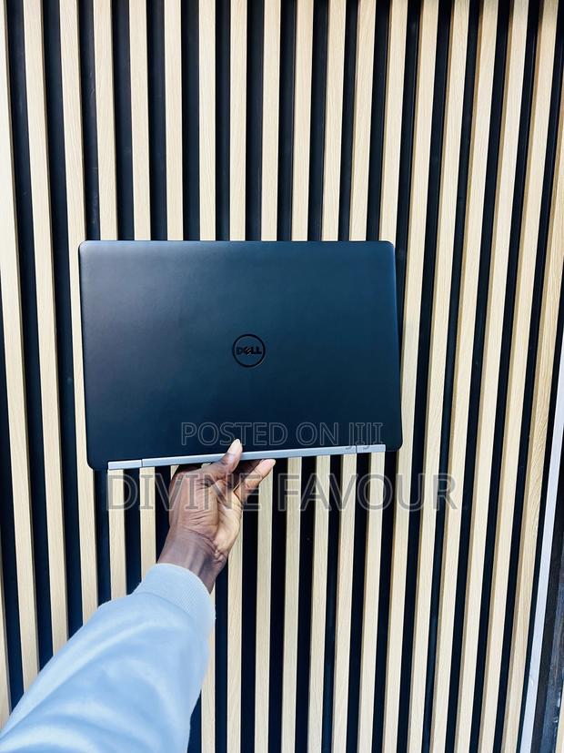 Laptop Dell Latitude 14 E5470 8GB Intel Core I5 SSD 256GB · Photo 4