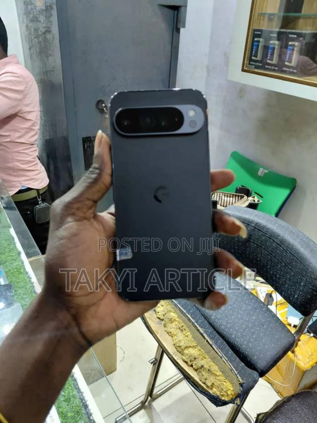 Google Pixel 9 Pro XL 128 GB Black · Photo 1