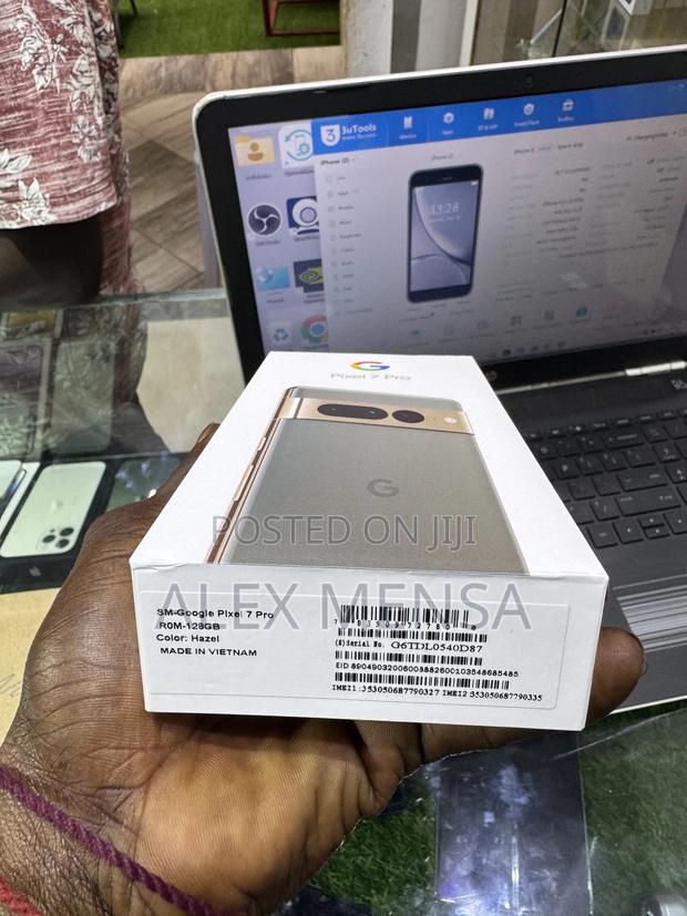 New Google Pixel 7 Pro 128 GB Green · Photo 3