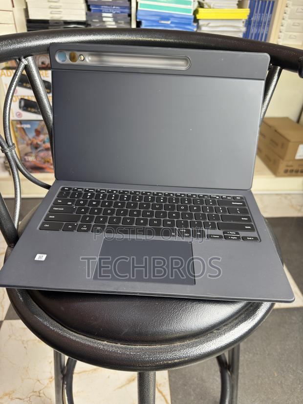 Original Tab S8ultra/S9ultra Samsung Keyboard · Photo 3