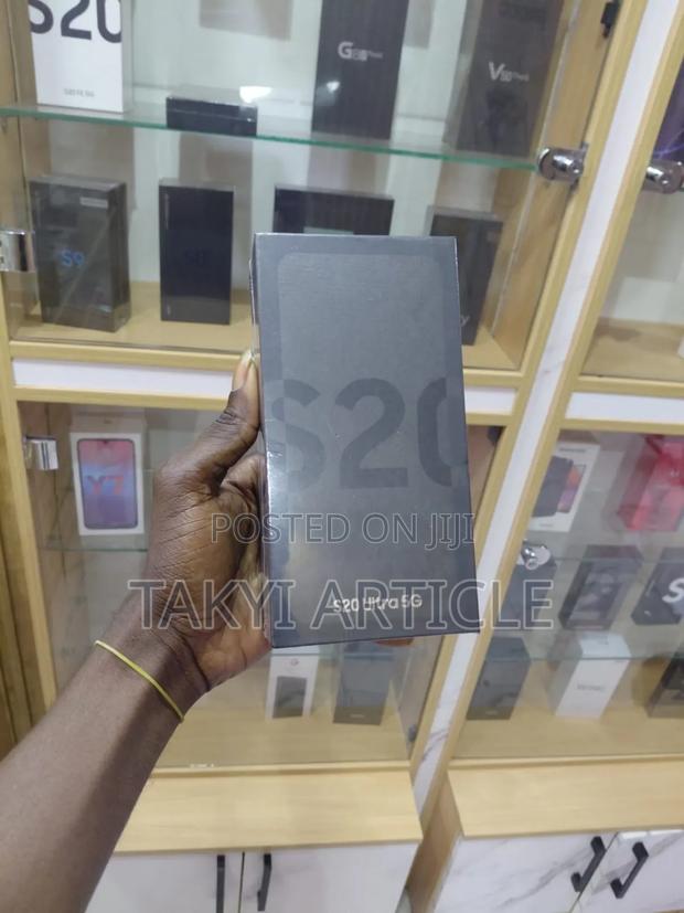 New Samsung Galaxy S20 Ultra 5G 256 GB Black · Photo 1