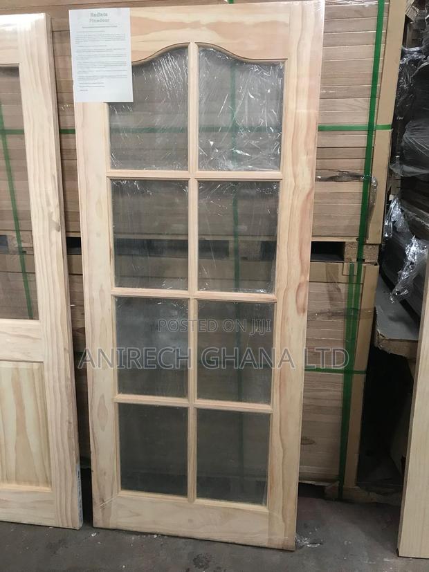 Wooden Door With 6 Panels Glazed Glass · Photo 4