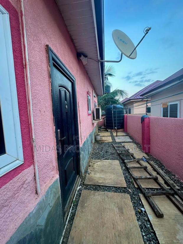 Furnished 2bdrm House in Adom City Estate, Community 25 for sale · Photo 5