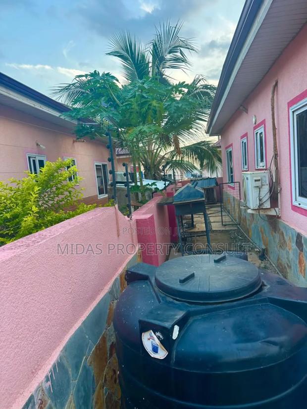 Furnished 2bdrm House in Adom City Estate, Community 25 for sale · Photo 6