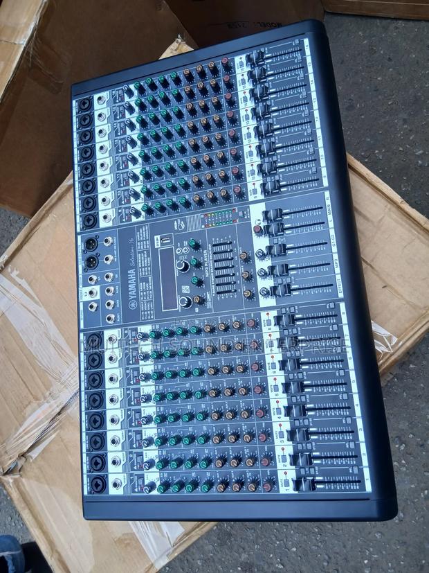 Yamaha Raw Mixer (16 Channels) · Photo 4