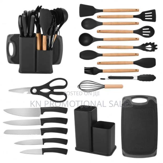Wooden Handle Silicone Kitchenware Set · Photo 1