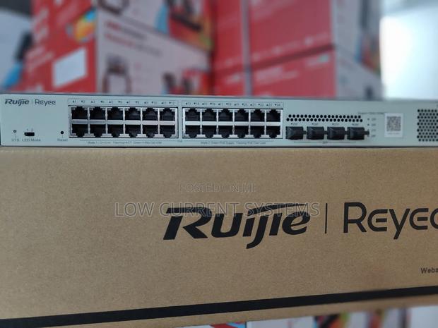 Ruijie 24port Gigabit Cloud Managed Poe+ Switch 4 Sfps 370w · Photo 2