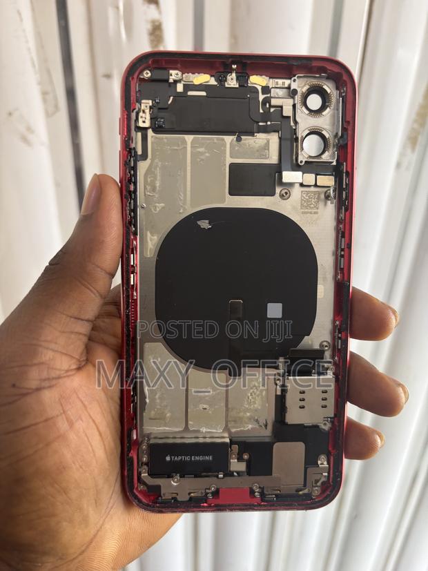 iPhone 11 Complete Housing · Photo 3