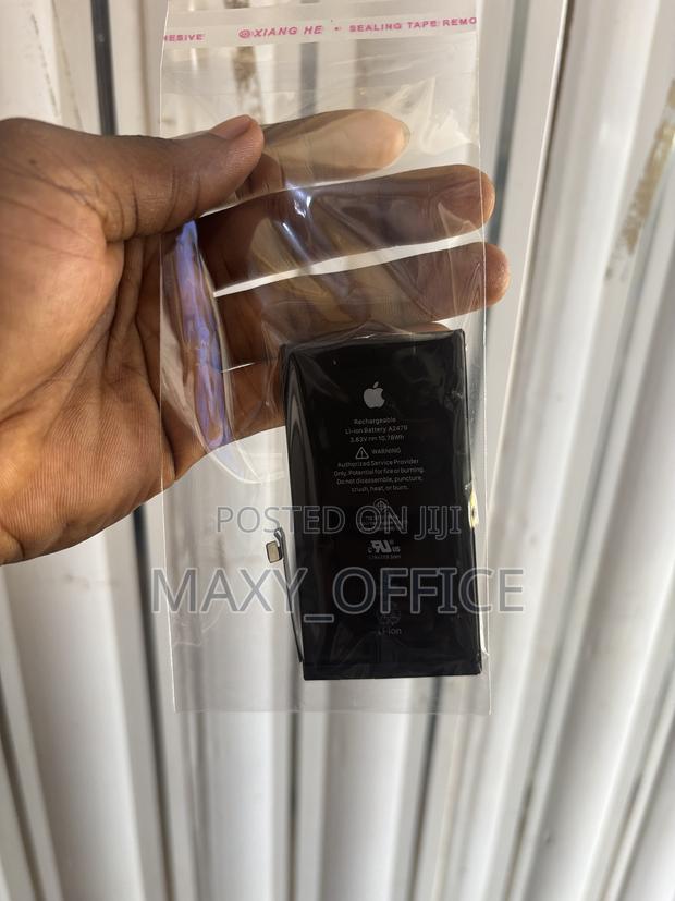Icloud Batteries for All iPhones · Photo 1