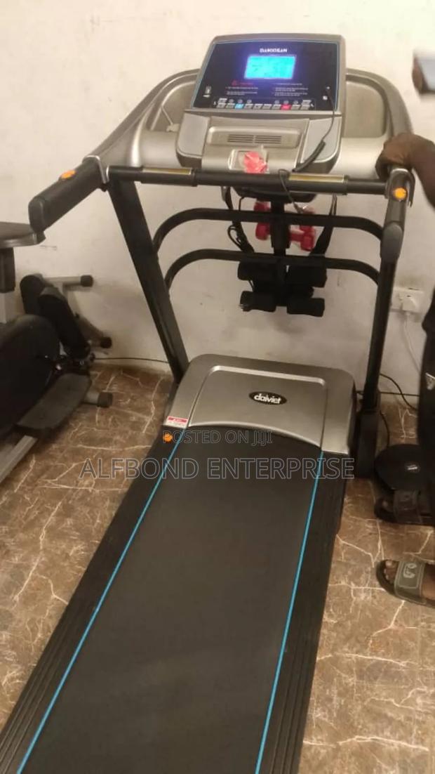130kg Robust Treadmill · Photo 2