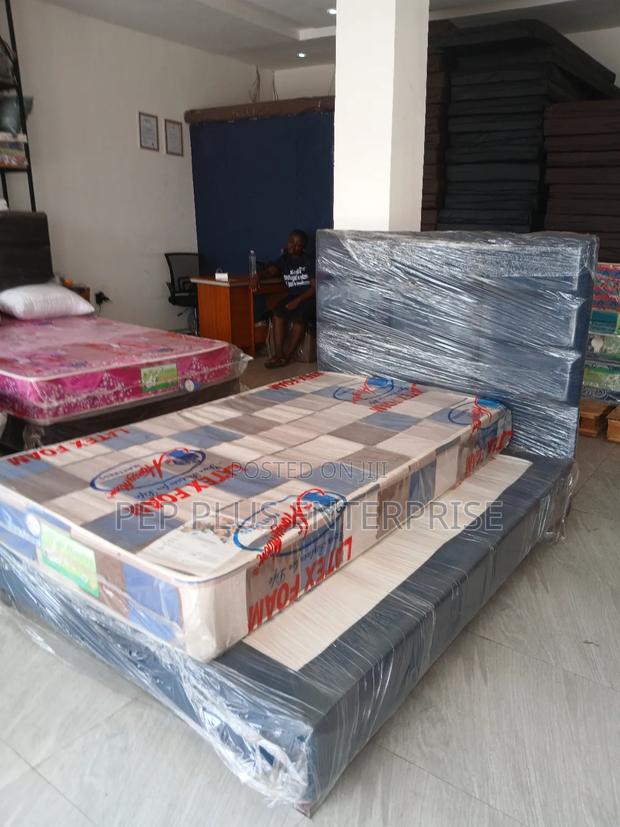 8" High Density One and Half Mattress · Photo 5