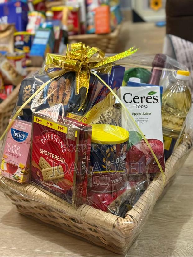 Toiletries Hampers For All Occasions · Photo 2