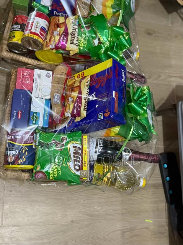 Toiletries Hampers For All Occasions · Photo 3