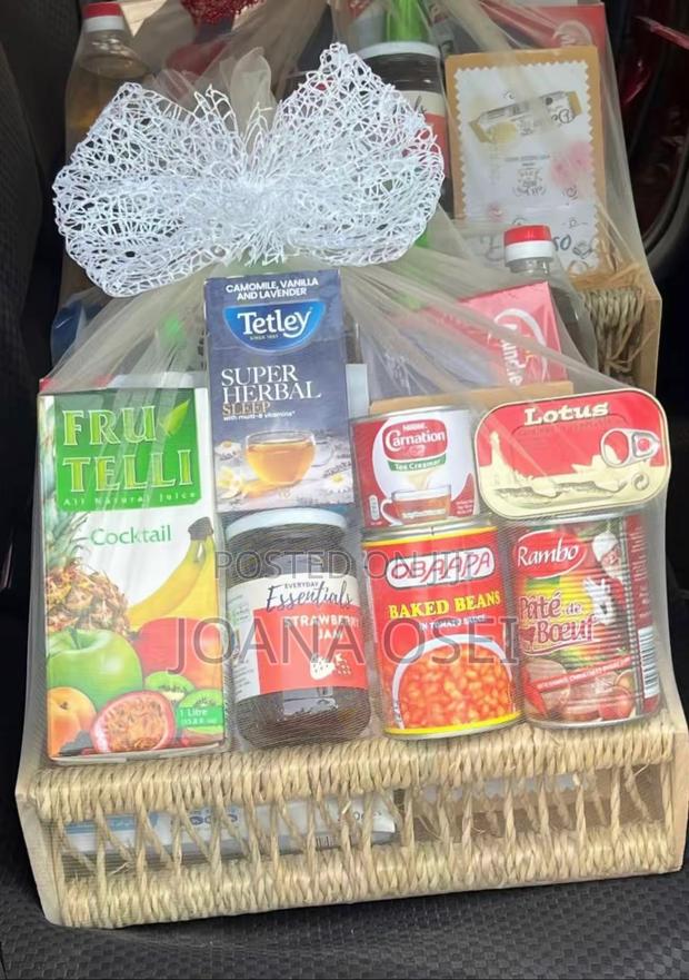 Toiletries Hampers For All Occasions · Photo 5