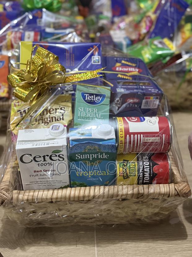 Toiletries Hampers For All Occasions · Photo 6
