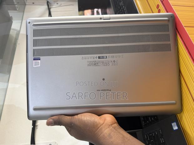 Laptop Dell Precision 7550 32GB Intel Core I7 SSD 1T · Photo 3