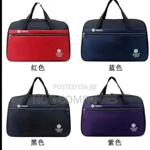 Multifunctional Travel Duffle Bag · Photo 2