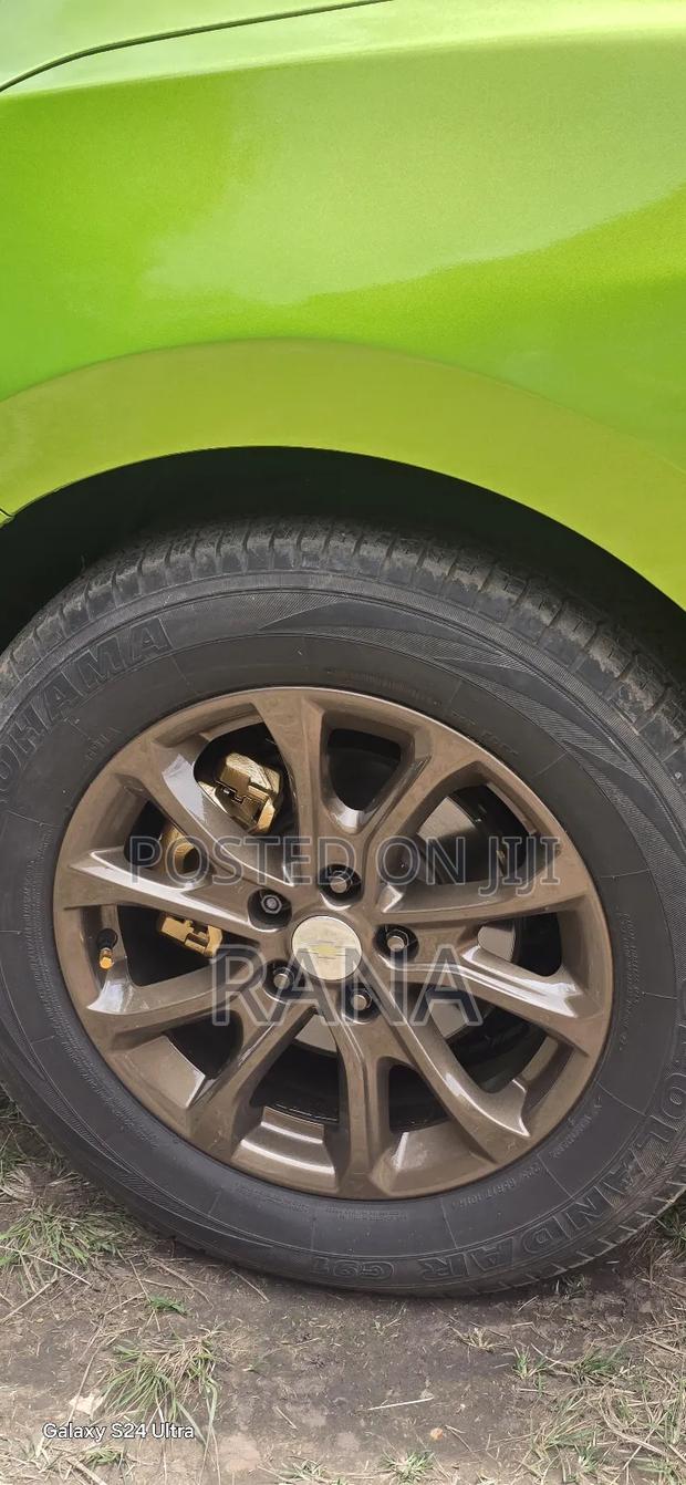Chevrolet Equinox LT w/1LT FWD 2018 Green · Photo 3