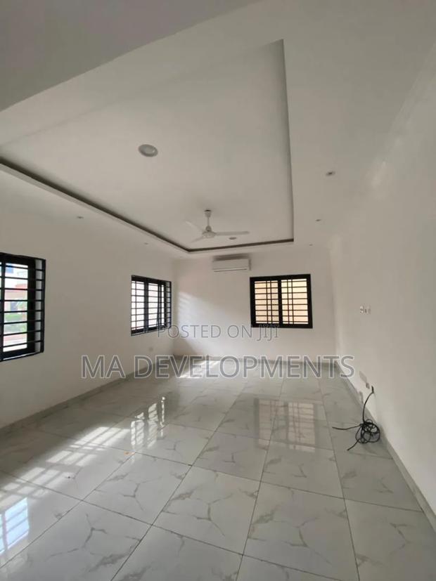 4bdrm Townhouse / Terrace in Madev Realty, Achimota for rent · Photo 2