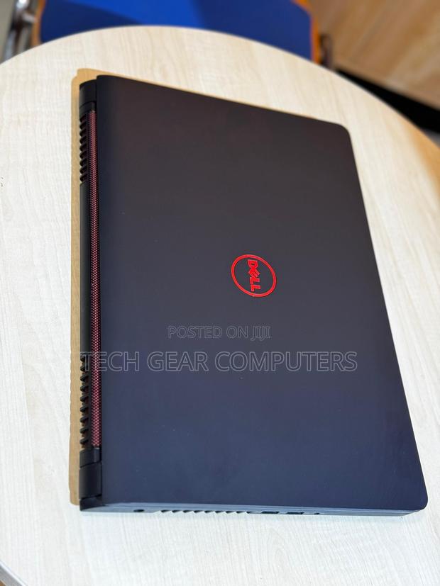 Laptop Dell Inspiron 15 5577 16GB Intel Core i7 HDD+SSD 1T · Photo 2