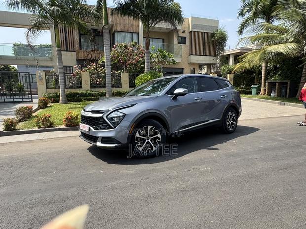 Kia Sportage EX 2023 Gray · Photo 3