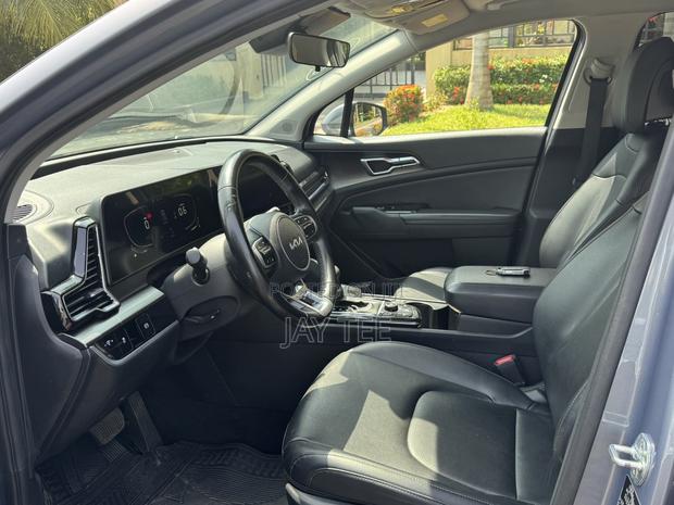 Kia Sportage EX 2023 Gray · Photo 4