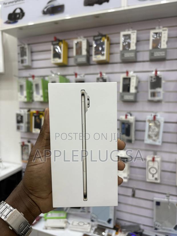 New Apple iPhone Air 256 GB Gold