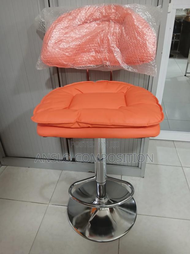 Masters Party Bar Stool · Photo 1