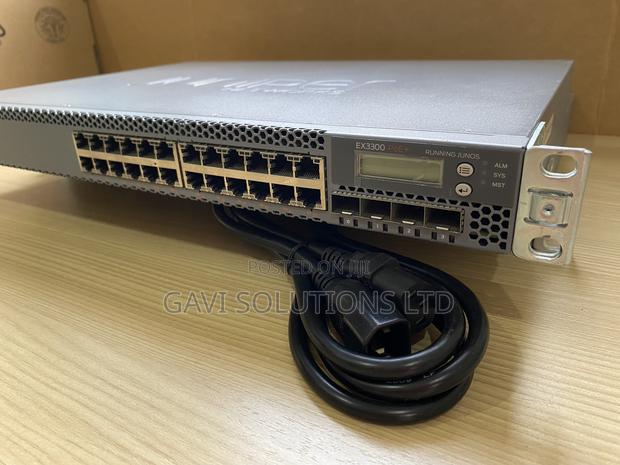 Juniper Ex3300 24 Poe Switch · Photo 2