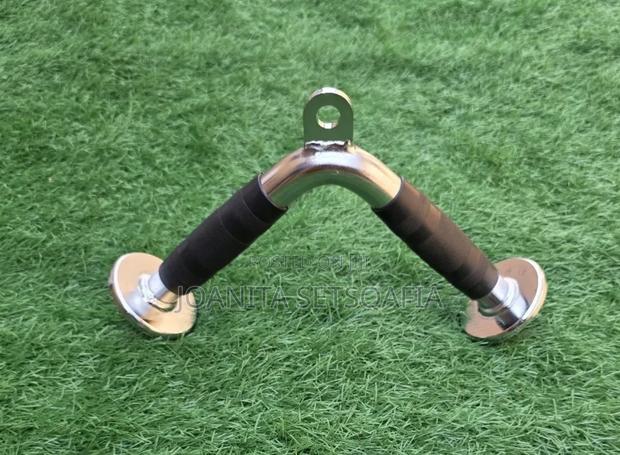 Lat Pull Down Machine Accessories Bars · Photo 6