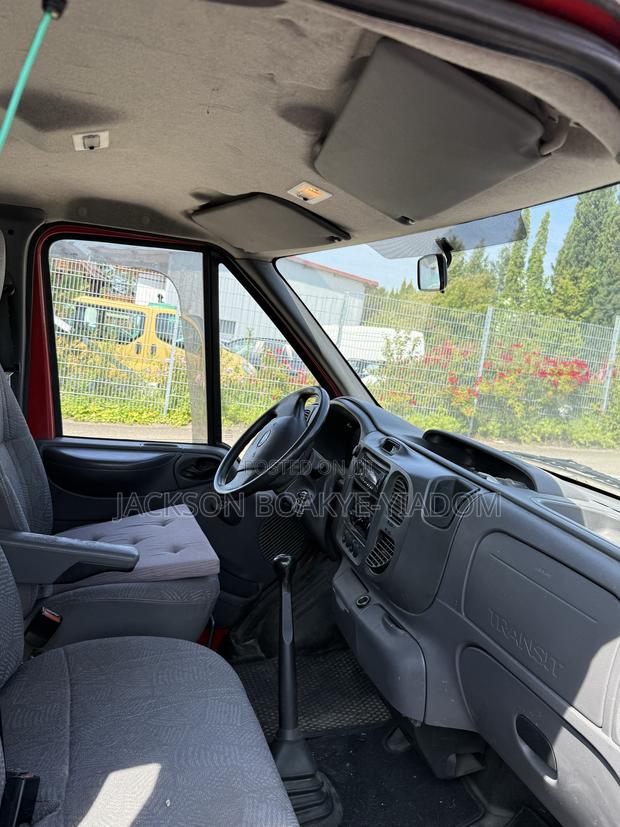 Ford Transit 2008 Red · Photo 3