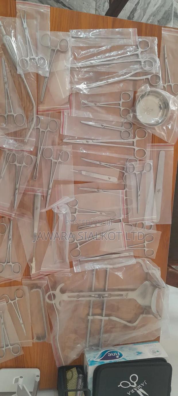 Hernia And Appendixtomy Instruments Set (Standard Pack) · Photo 2