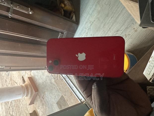 Apple iPhone 14 Plus 128 GB Red · Photo 1