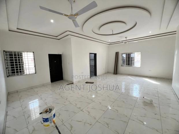 3bdrm Townhouse / Terrace in Manet Courtage, Spintex for rent · Photo 4