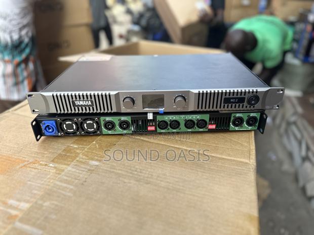 Yamaha M-2 Stereo Power Amplifier · Photo 1