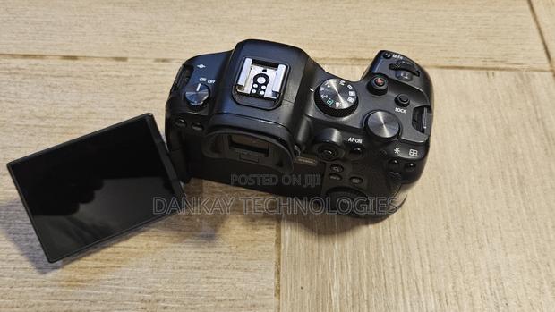 Canon R6 Camera Body With Battery and Charger · Photo 4