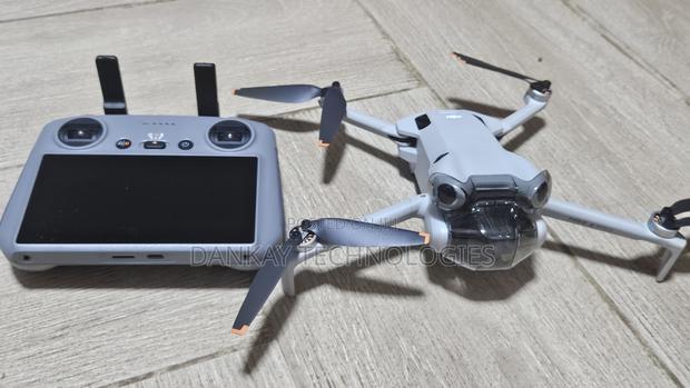 Dji Mini 4 Pro Drone With Rc N2 Smart Controller · Photo 1