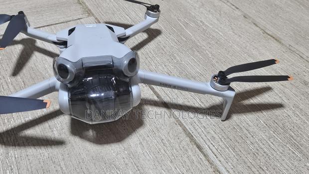 Dji Mini 4 Pro Drone With Rc N2 Smart Controller · Photo 4