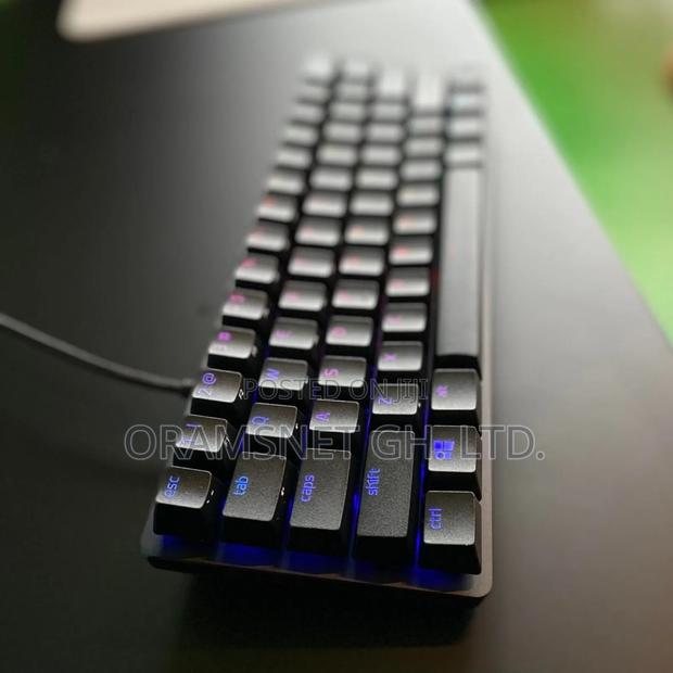 Razer Huntsman 2 Mini Enkeuless Mechanical Keyboard · Photo 1
