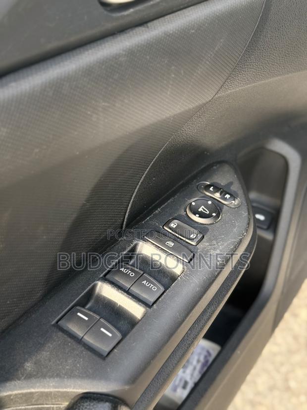 Honda Civic Sport Sedan 2019 Silver · Photo 8