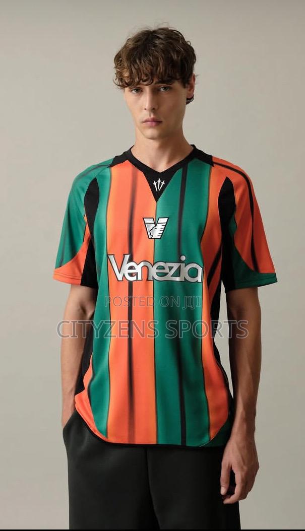 Vevezia Fc 2025/26 Away Kit · Photo 2