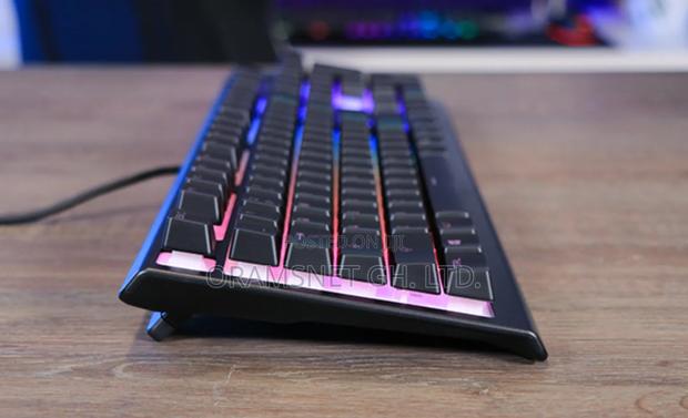 Steelseries Apex 3 Mechanical Keyboard · Photo 6