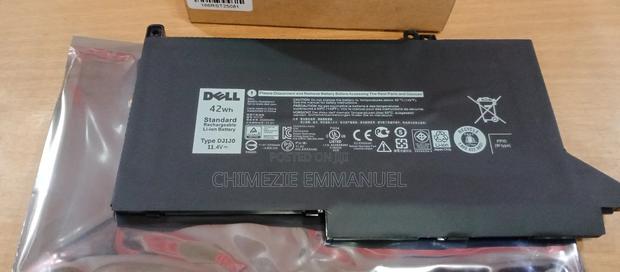 Dell Battery Djijo 42wh · Photo 1