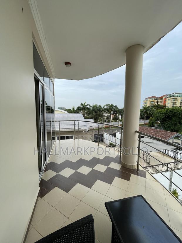 Furnished 3bdrm Apartment in East Legon for rent · Photo 3
