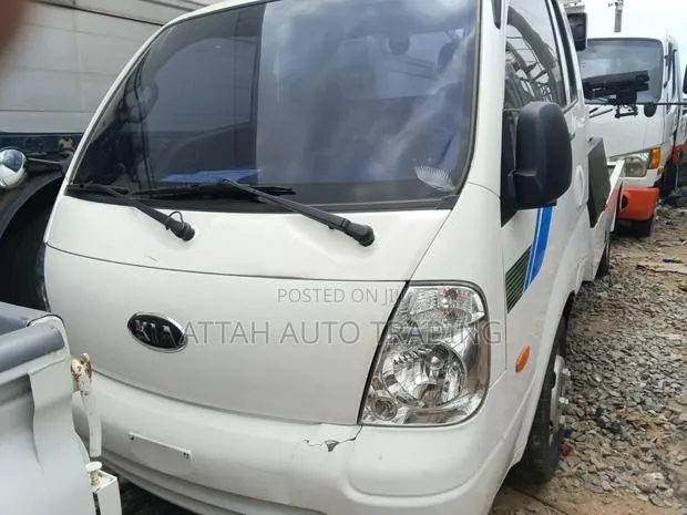 Bongo 111 Towing · Photo 1