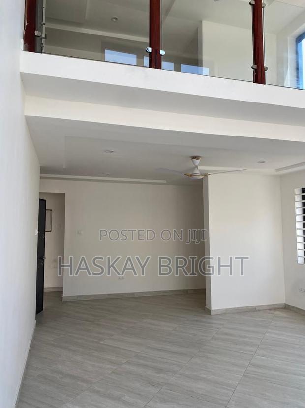 4bdrm House in Achimota for sale · Photo 3