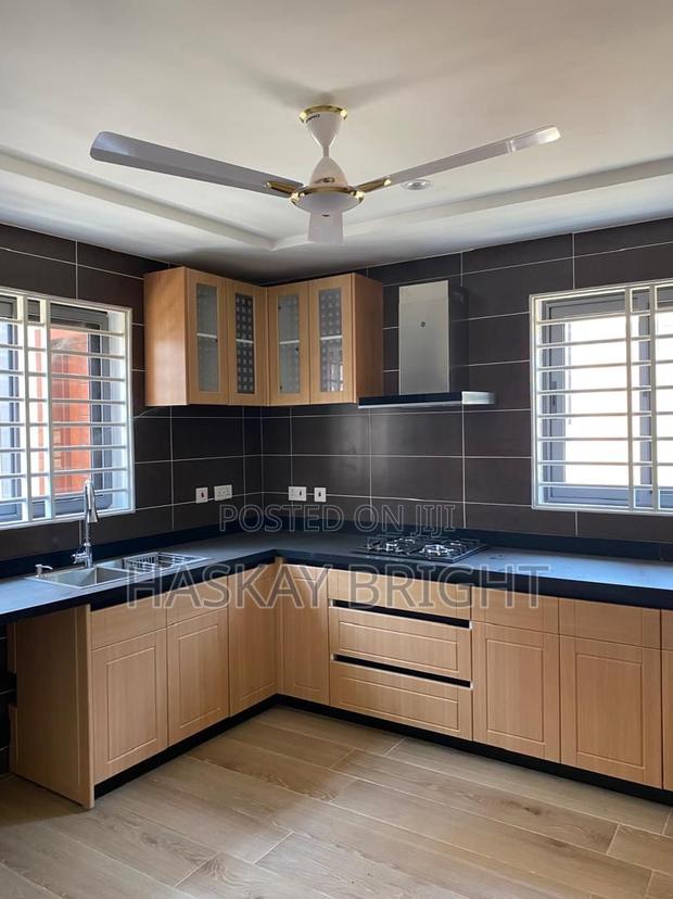 4bdrm House in Achimota for sale · Photo 7