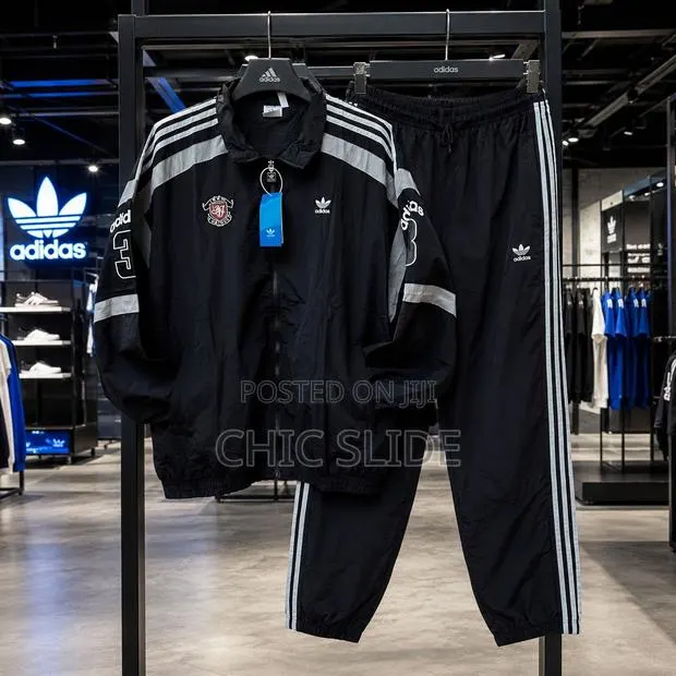 Sports Tracksuits · Photo 1
