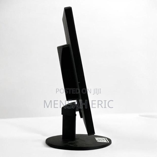 Aoc 19.5" Led Monitor (E2070swn) · Photo 4